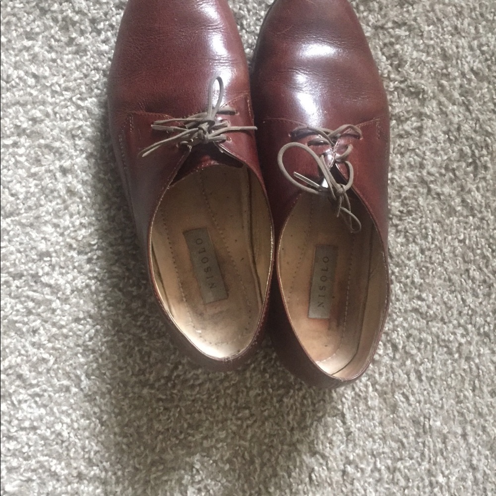 Women's Nisolo Oxfords in Dark Brown - Picture 2 of 10